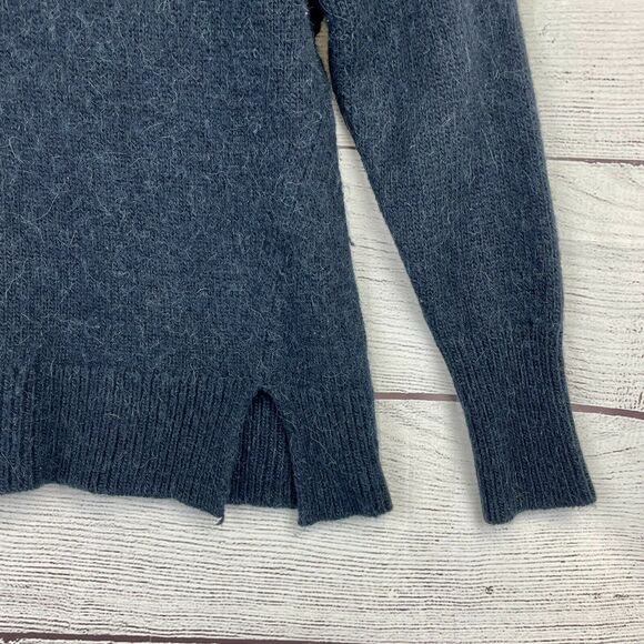 J. Crew Women Blue Wool Alpaca Blend Turtleneck Pullover Sweater Size M - Picture 3 of 8